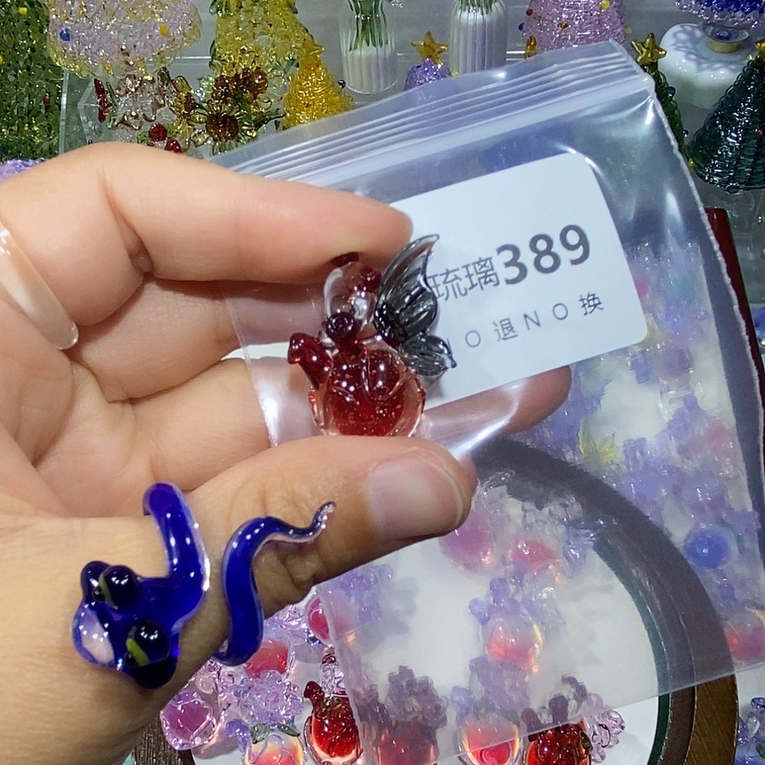 喝***下颈饰玻璃389蝴蝶心脏