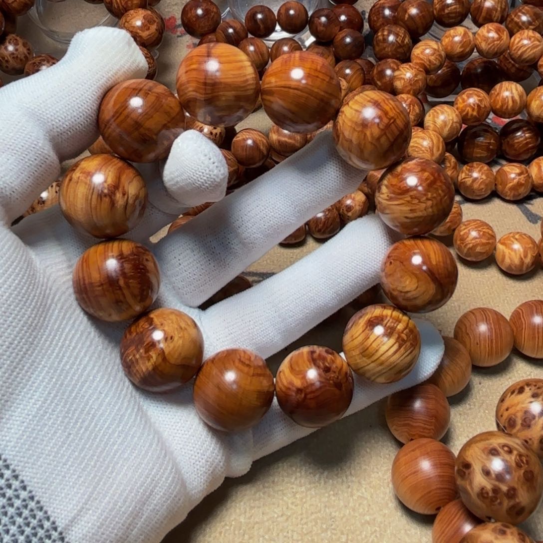 柏木（崖柏）w****f太行崖柏陈化变异雪花瘤2.0