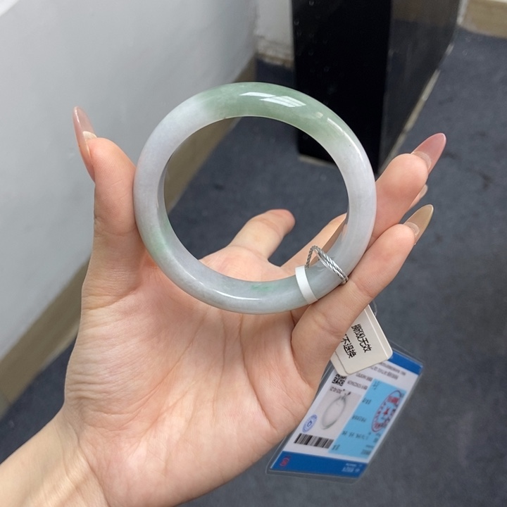翡翠未镶嵌手镯56圈口