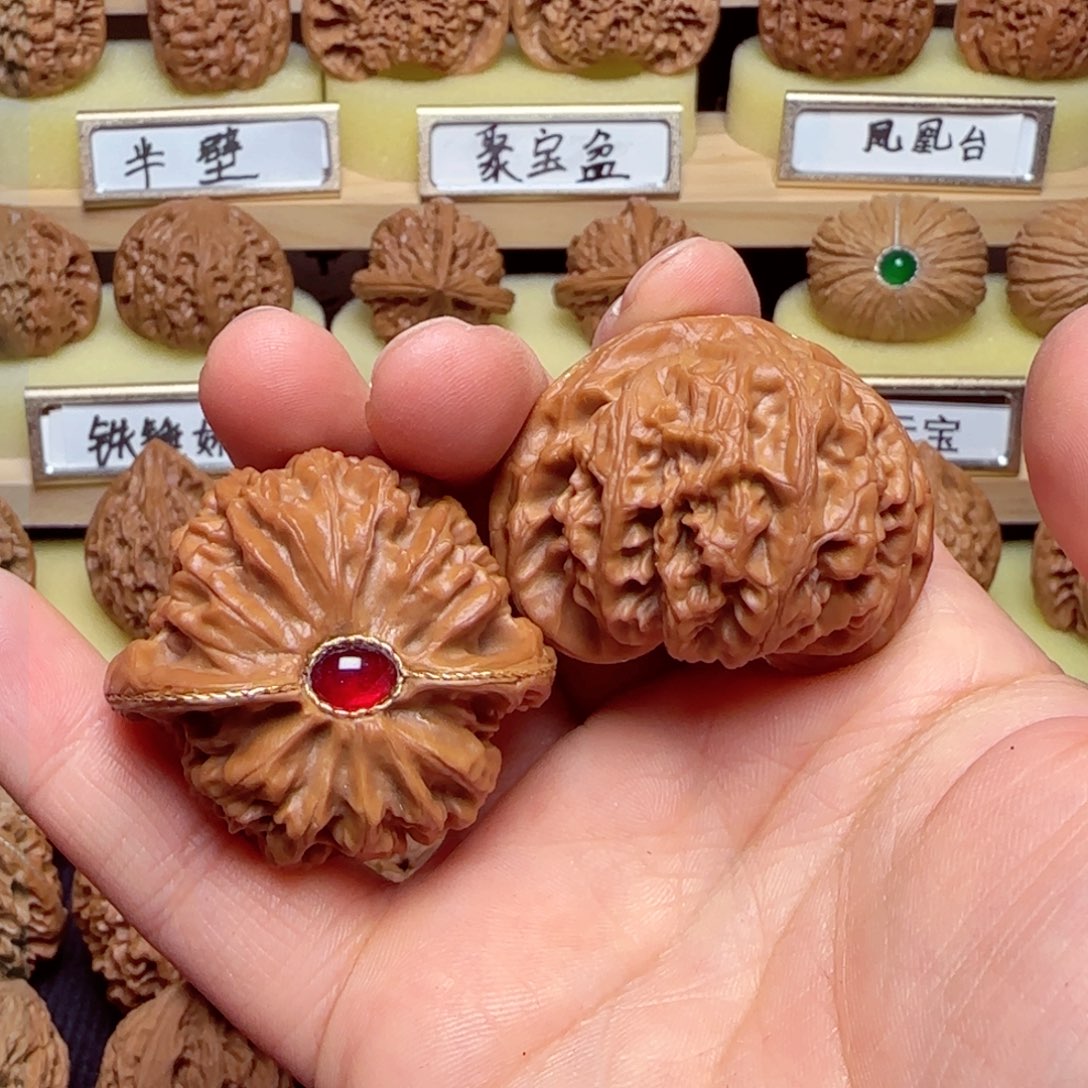 文玩核桃吊坠宫灯狮子头43