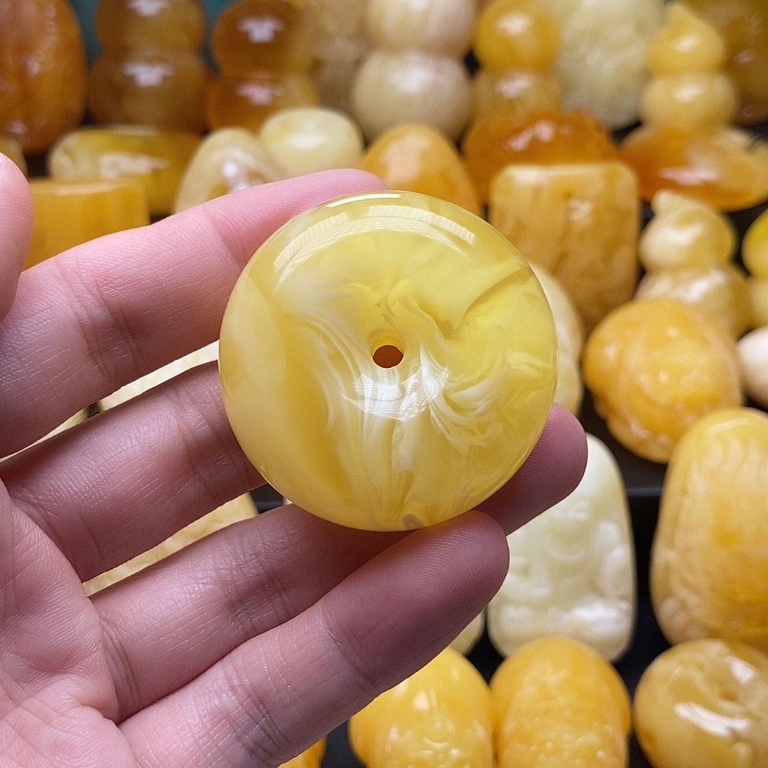 琥珀颈饰未镶嵌琥珀蜜蜡吊坠