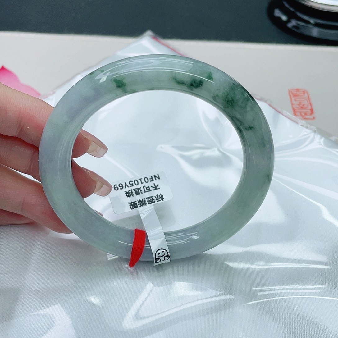 翡翠手镯未镶嵌圆58.8