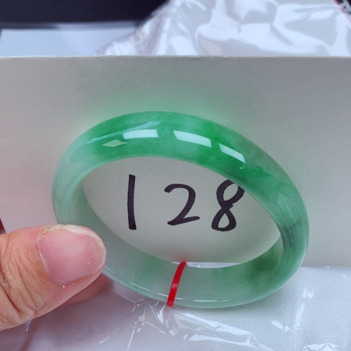 翡翠手镯（贵妃镯）未镶嵌翡翠