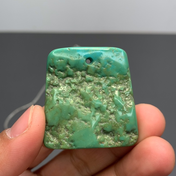 绿松石颈饰未镶嵌