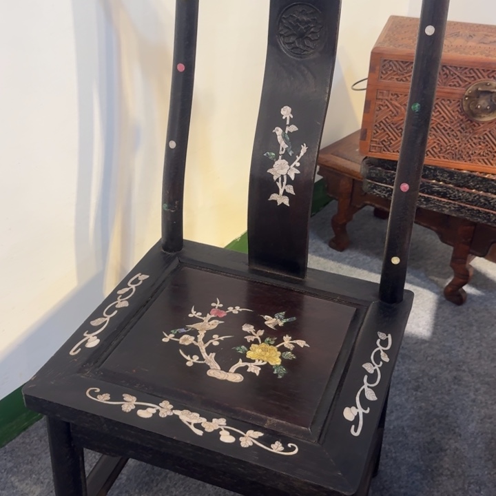 贡木椅子的的的的的