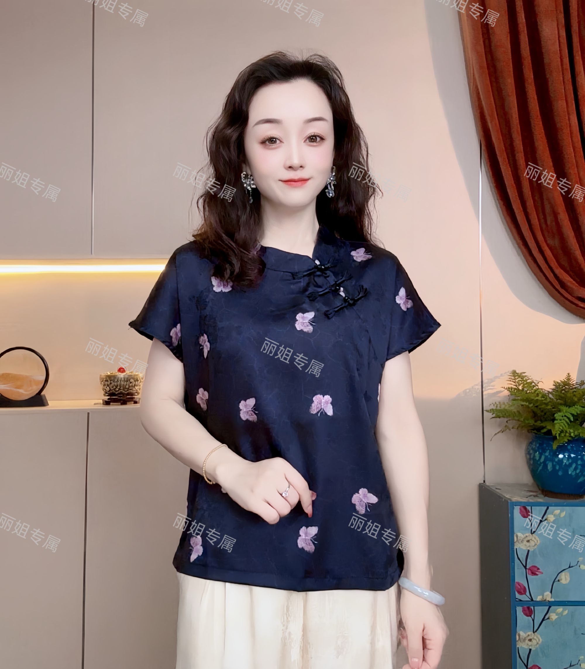 2025新款斜领巾100香云纱高端刺绣小飞袖上衣小衫15156