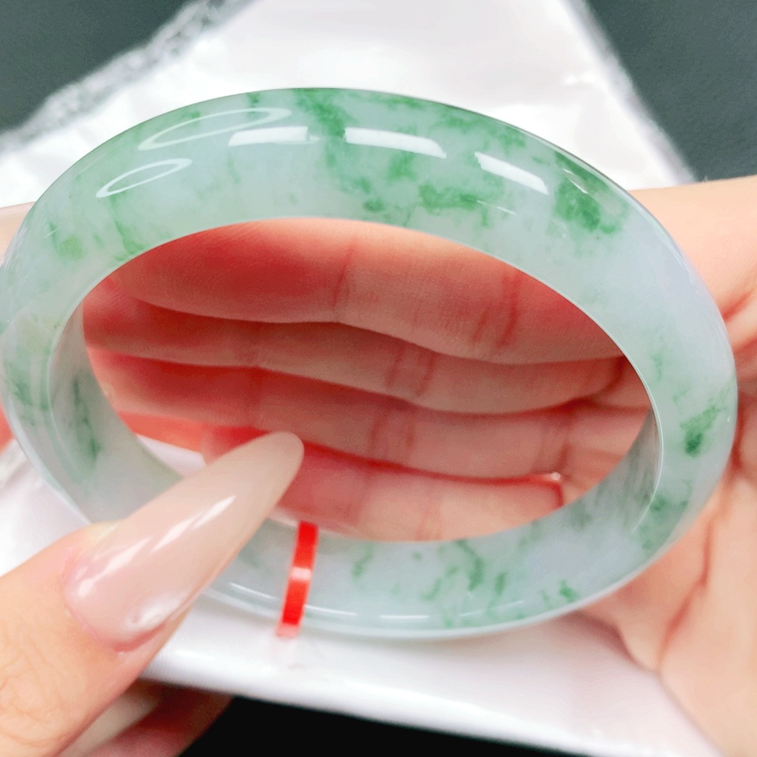 翡翠未镶嵌手镯60