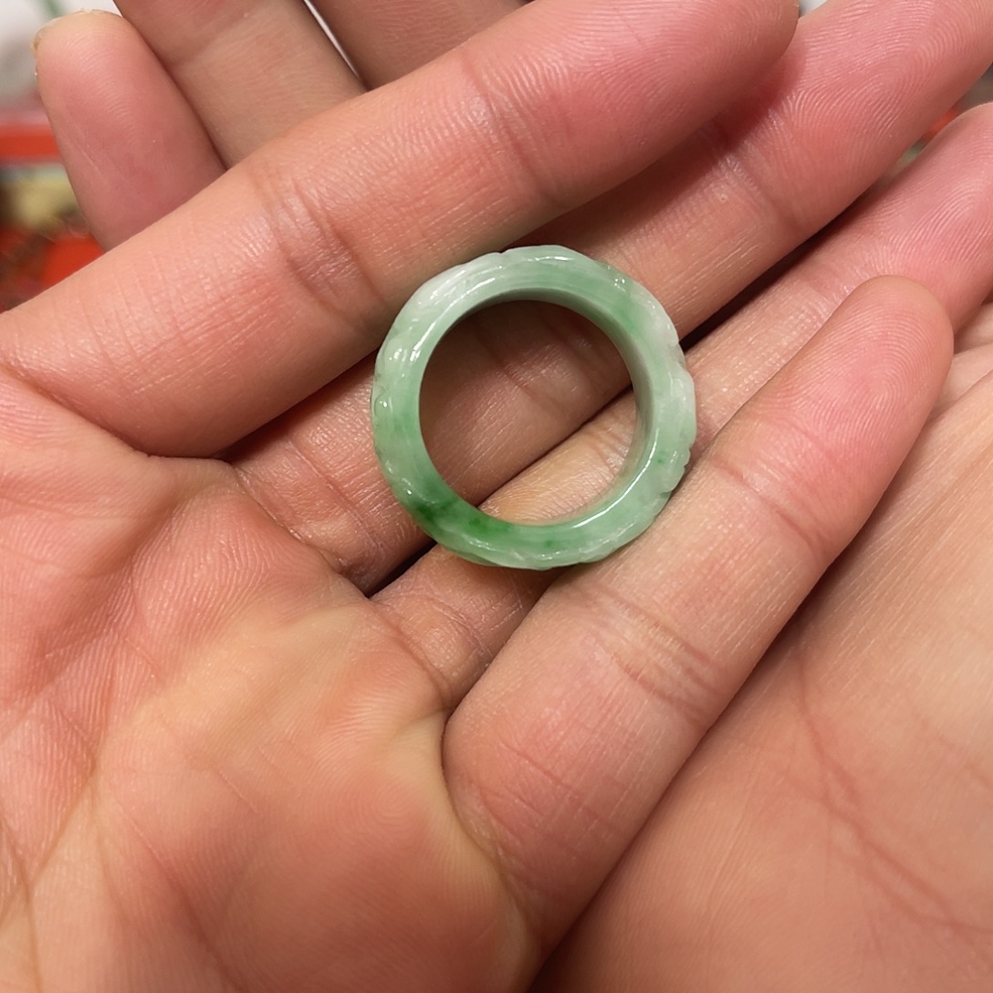 翡翠未镶嵌挂件青花瓷器的制作工艺及工艺