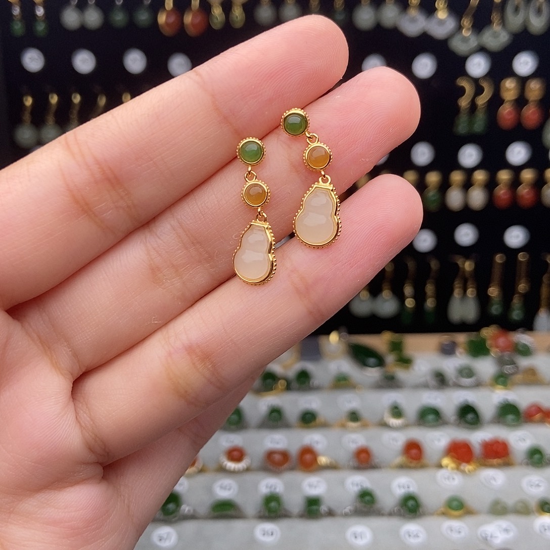 银S925镀金镶嵌和田玉耳饰