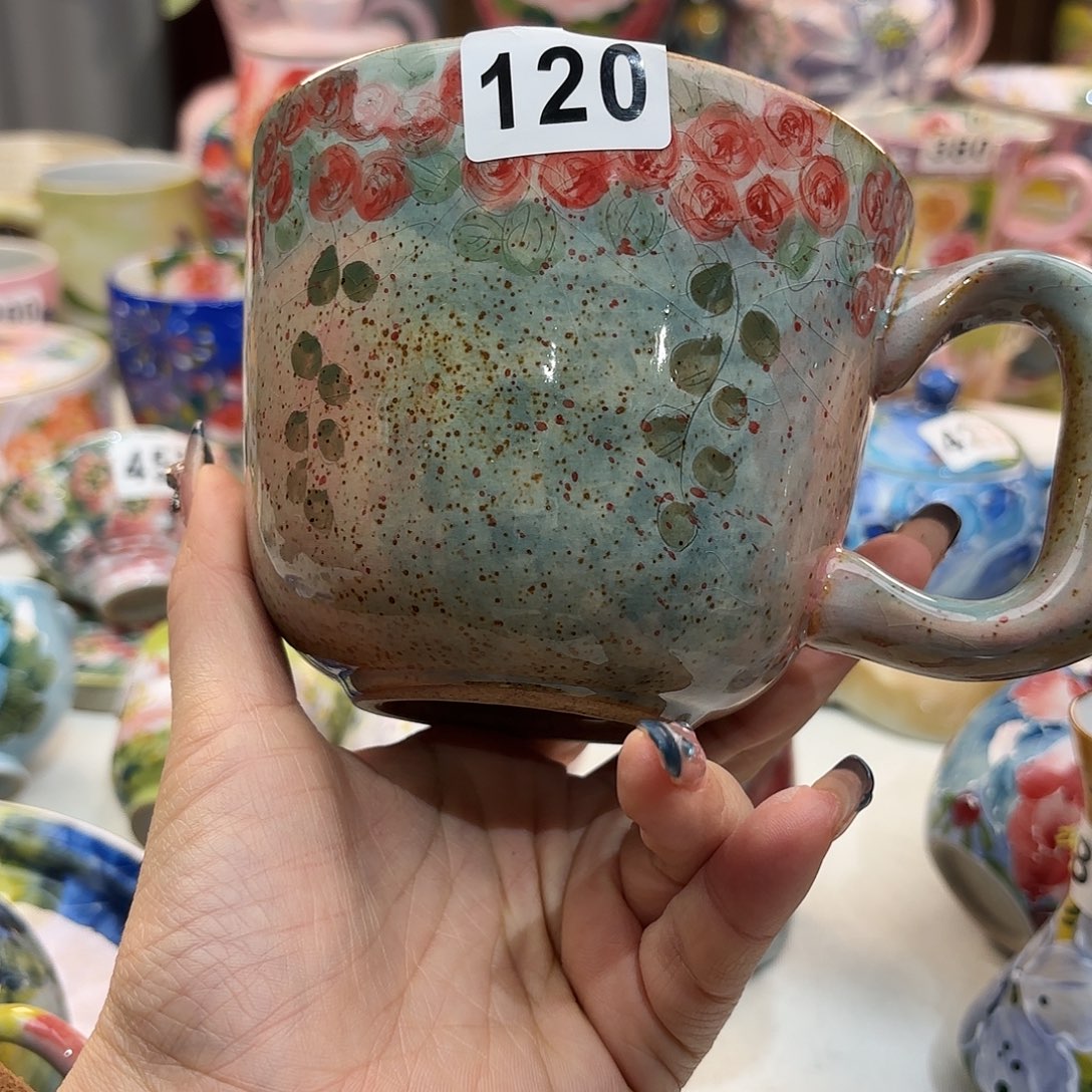 瓷片你也别管我们是不在