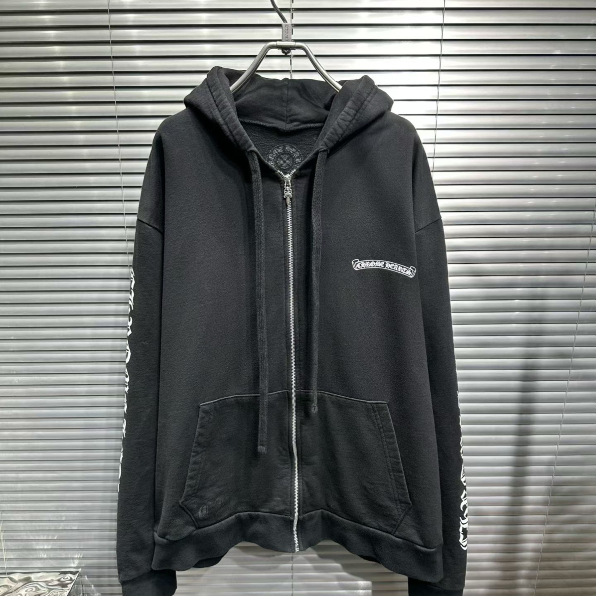 99新 Chrome Hearts/克罗心 爆款卷轴印花梵文黑色帽衫/xl码