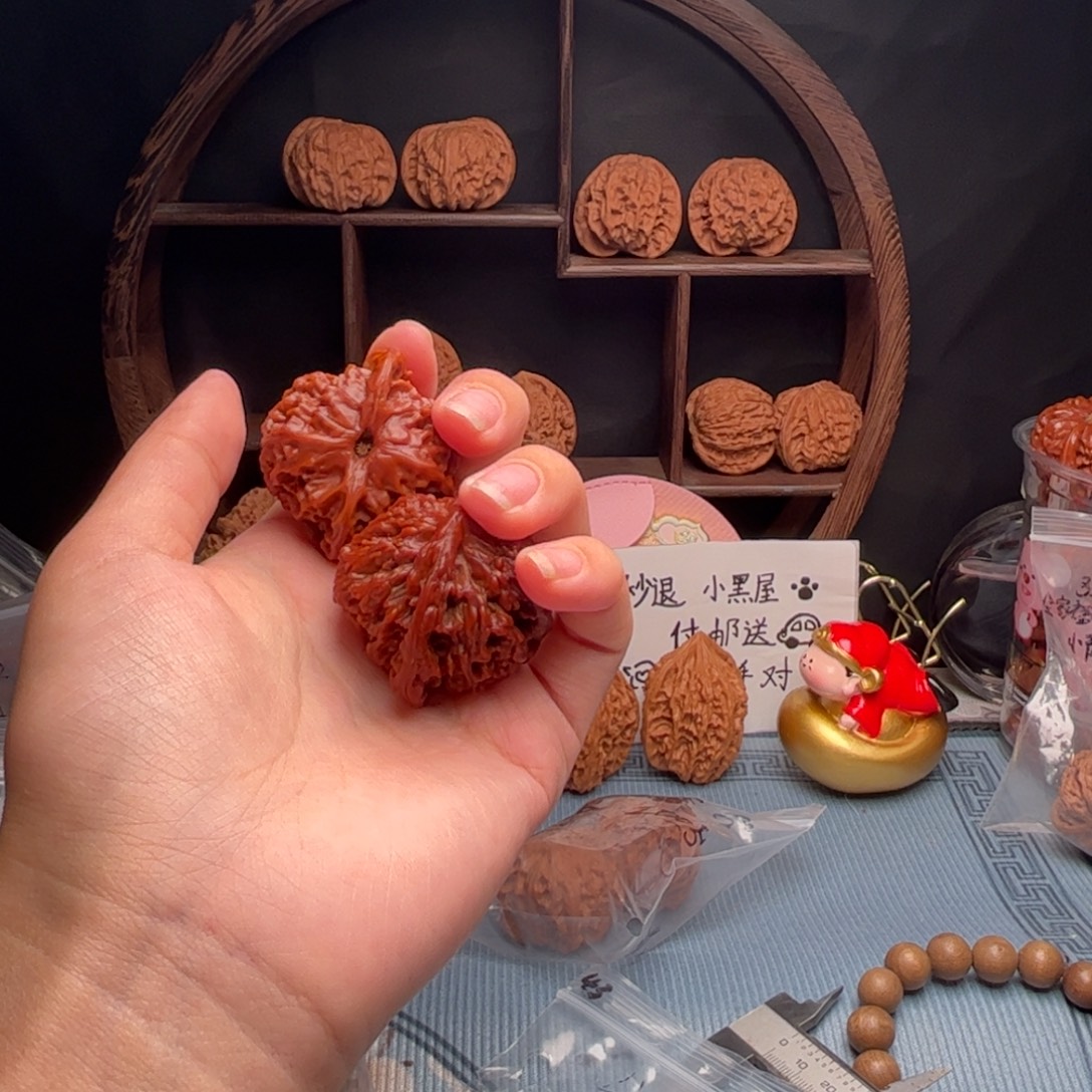 热***8吊坠文玩核桃手工盘 5 年