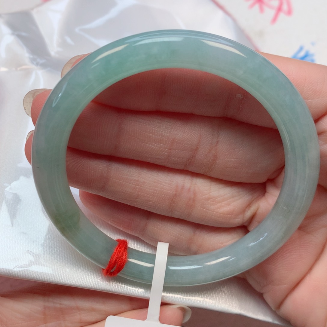 翡翠手镯未镶嵌55.8圆条 蓝绿底 完整度高 高性价比