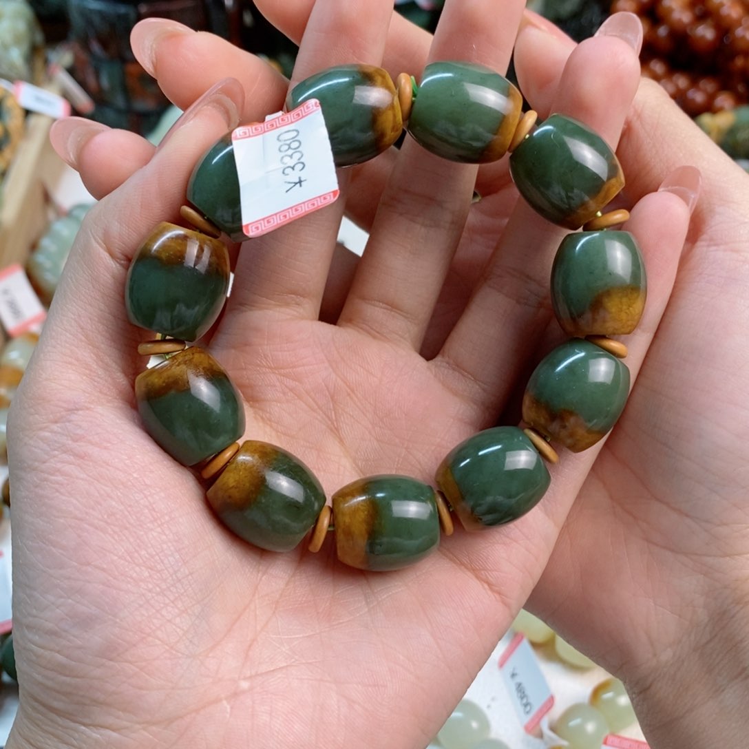 透闪石质玉手链未镶嵌海*