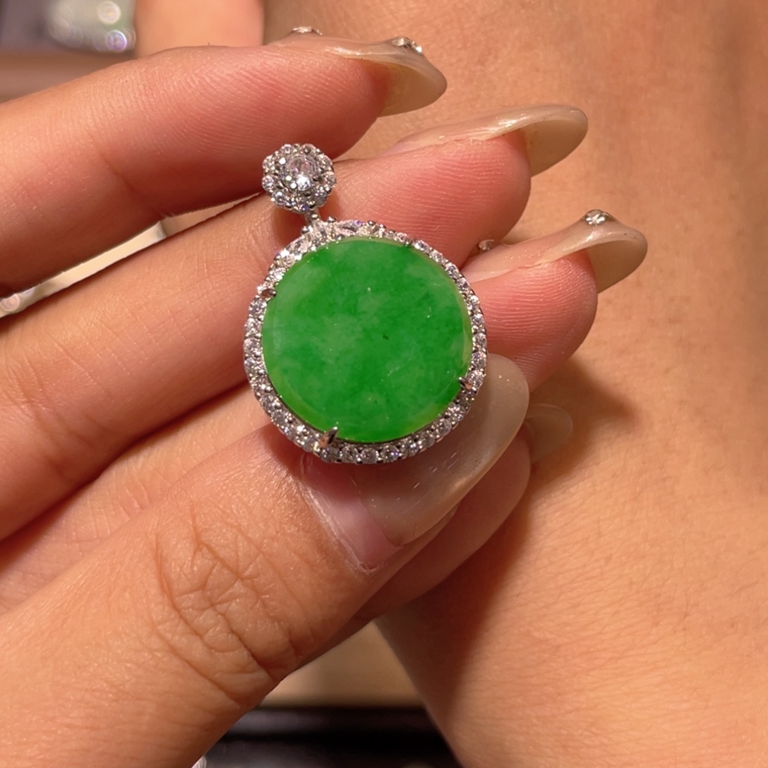 颈饰银S925镶嵌翡翠吊坠