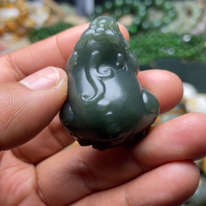 和田玉未镶嵌珠宝半成品