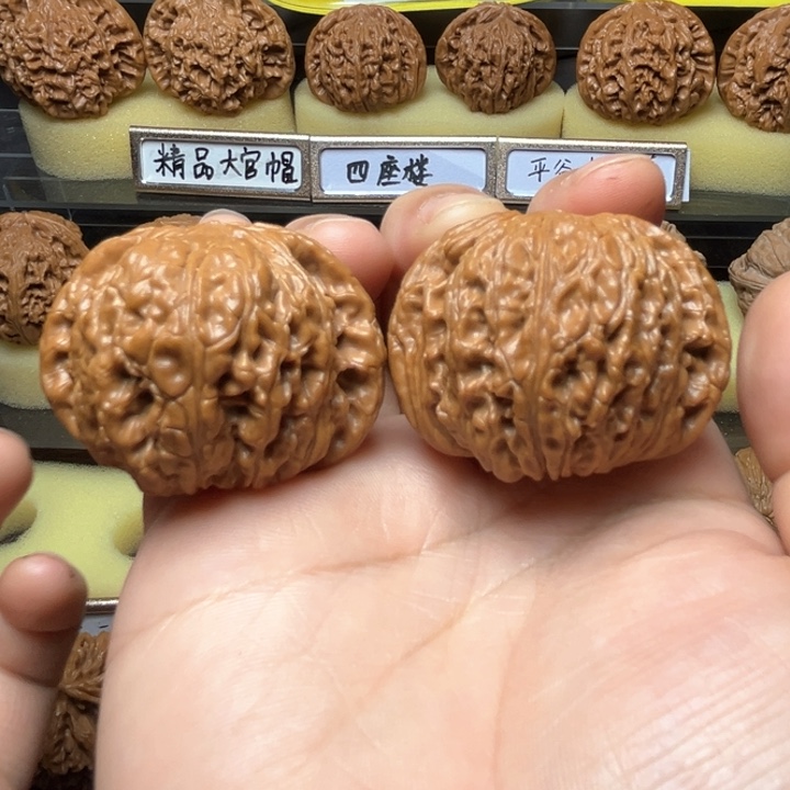把件文玩核桃绣球42