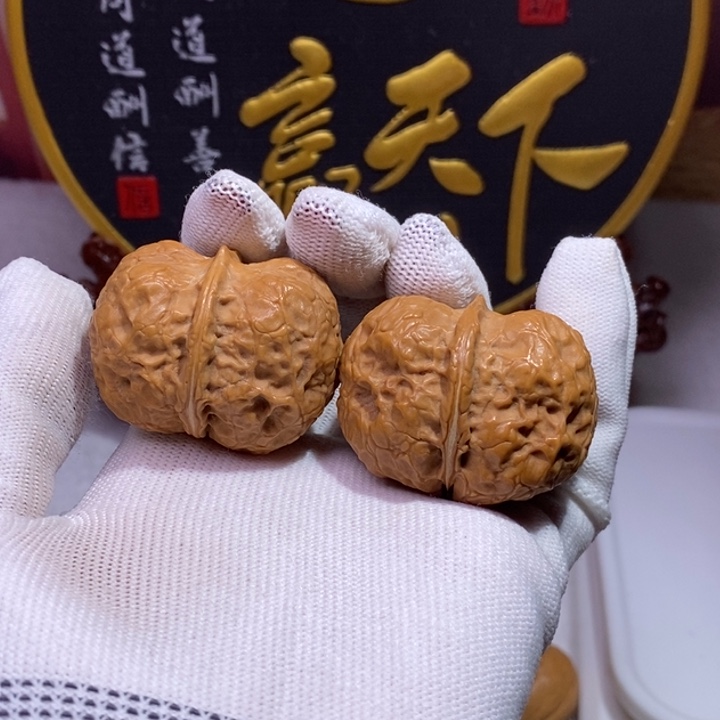 文玩核桃把件方头金砖43尺 37克
