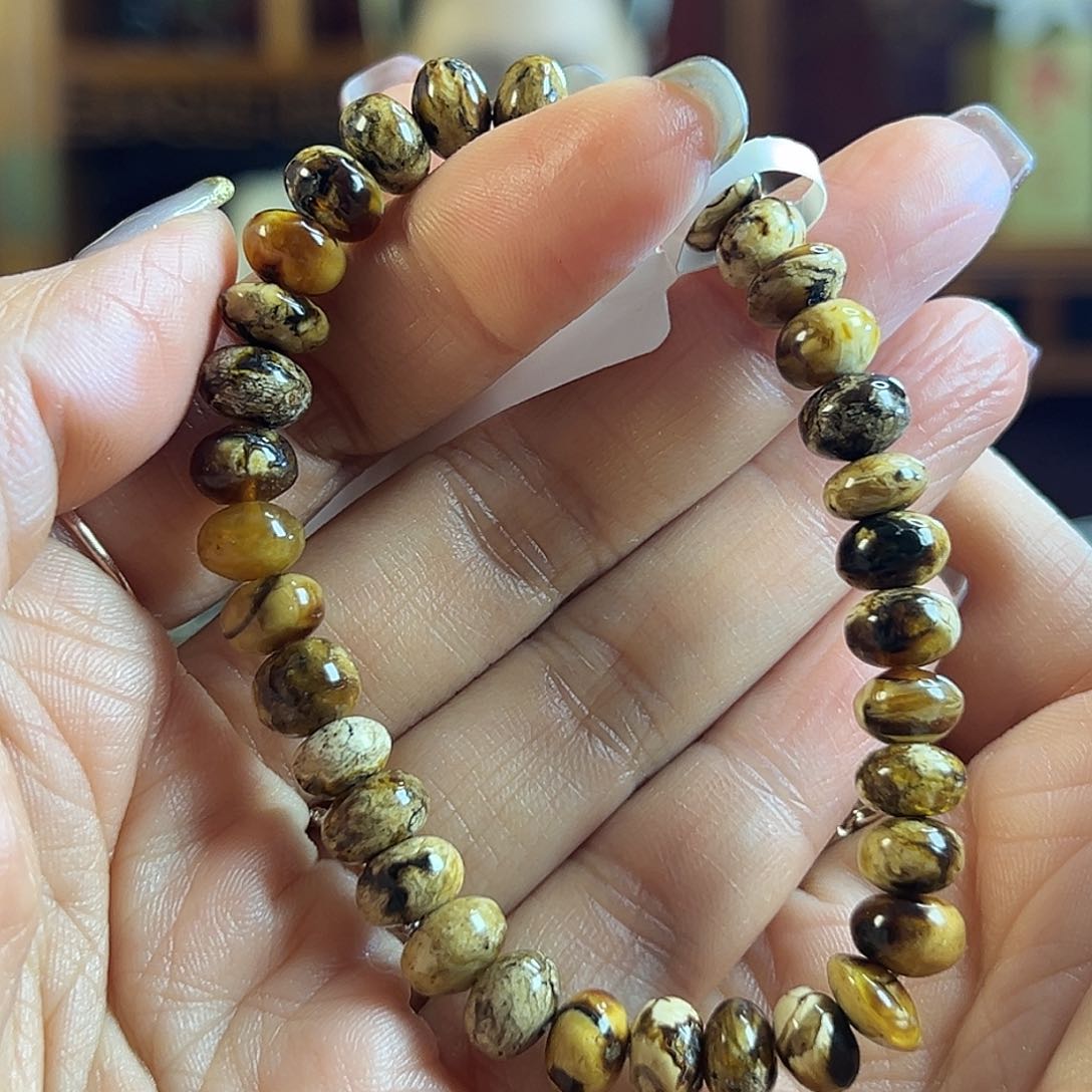 未镶嵌琥珀裸石抚顺琥珀021209八