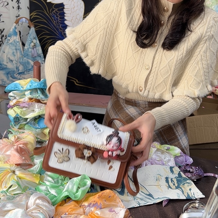 凤***殇467娃包手作不退不换