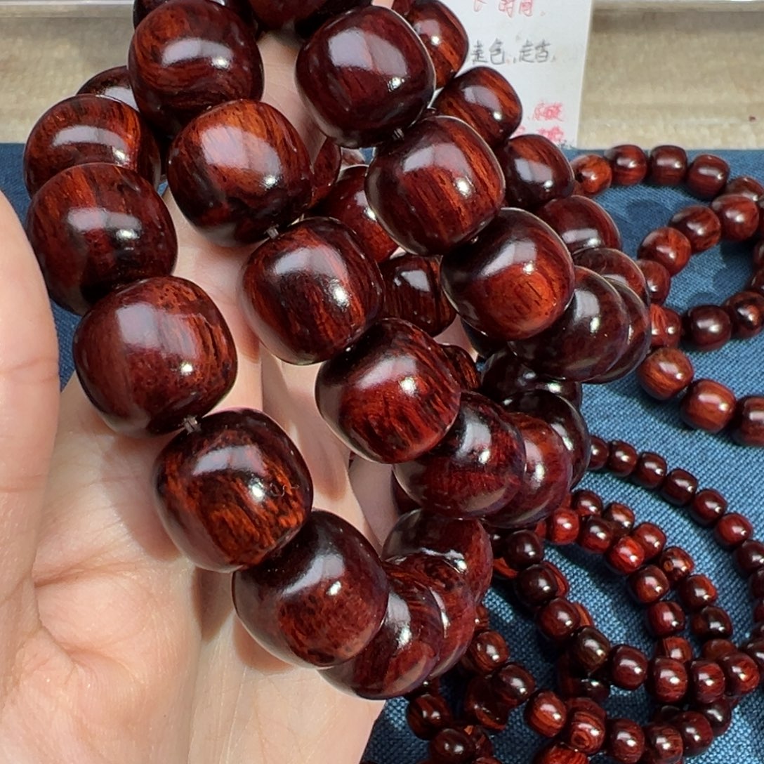 手串/手链花梨木类红降1516老型满油单圈（瑕疵）