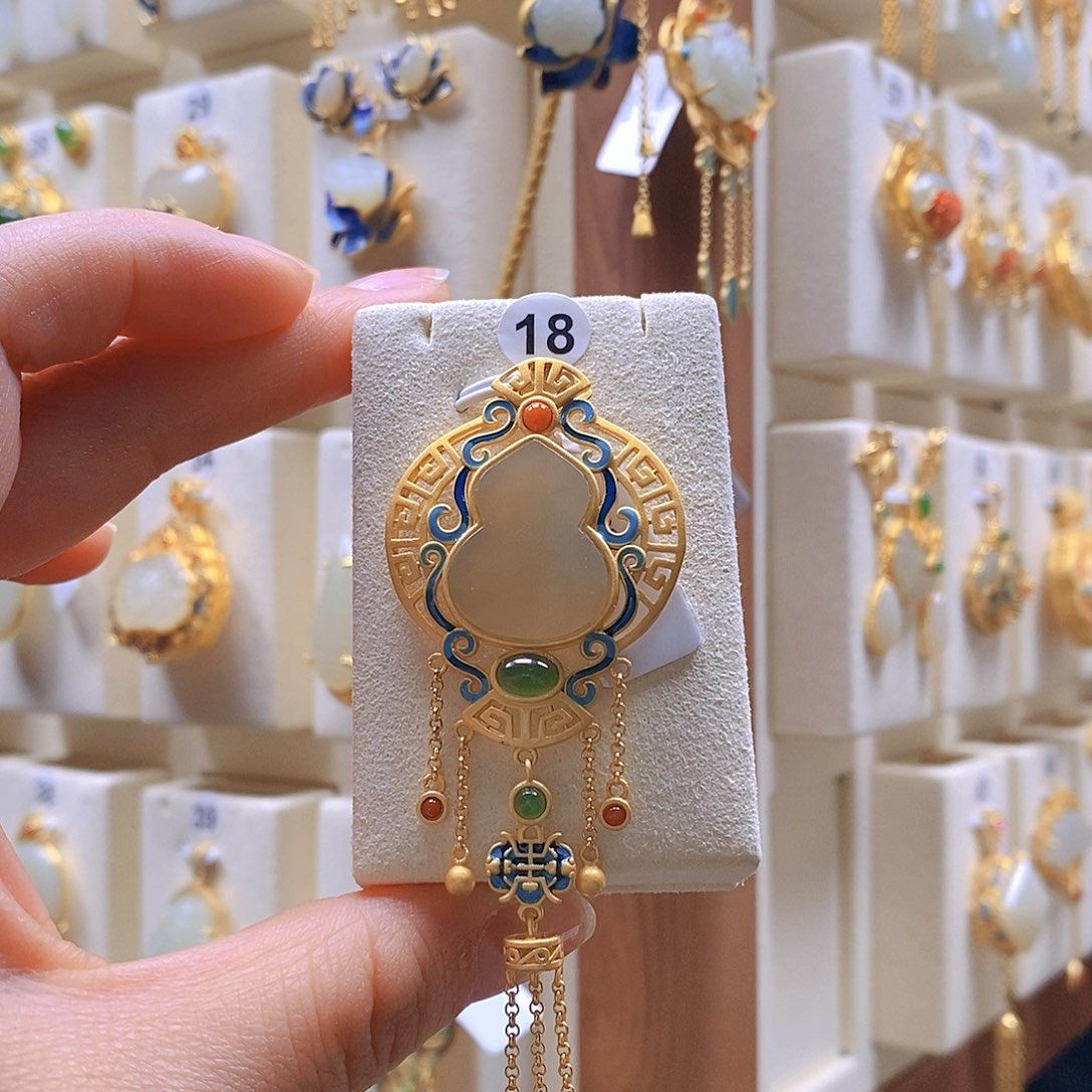 和田玉颈饰银S925镶嵌