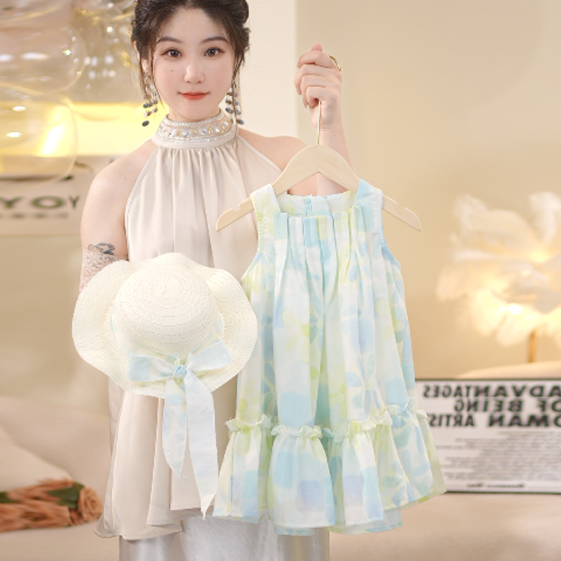 夏季女童连衣裙夏款裙子无袖休闲风碎花款式2025精致小姐姐韩系