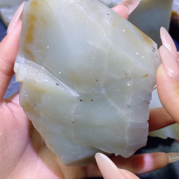 和田玉未镶嵌珠宝半成品