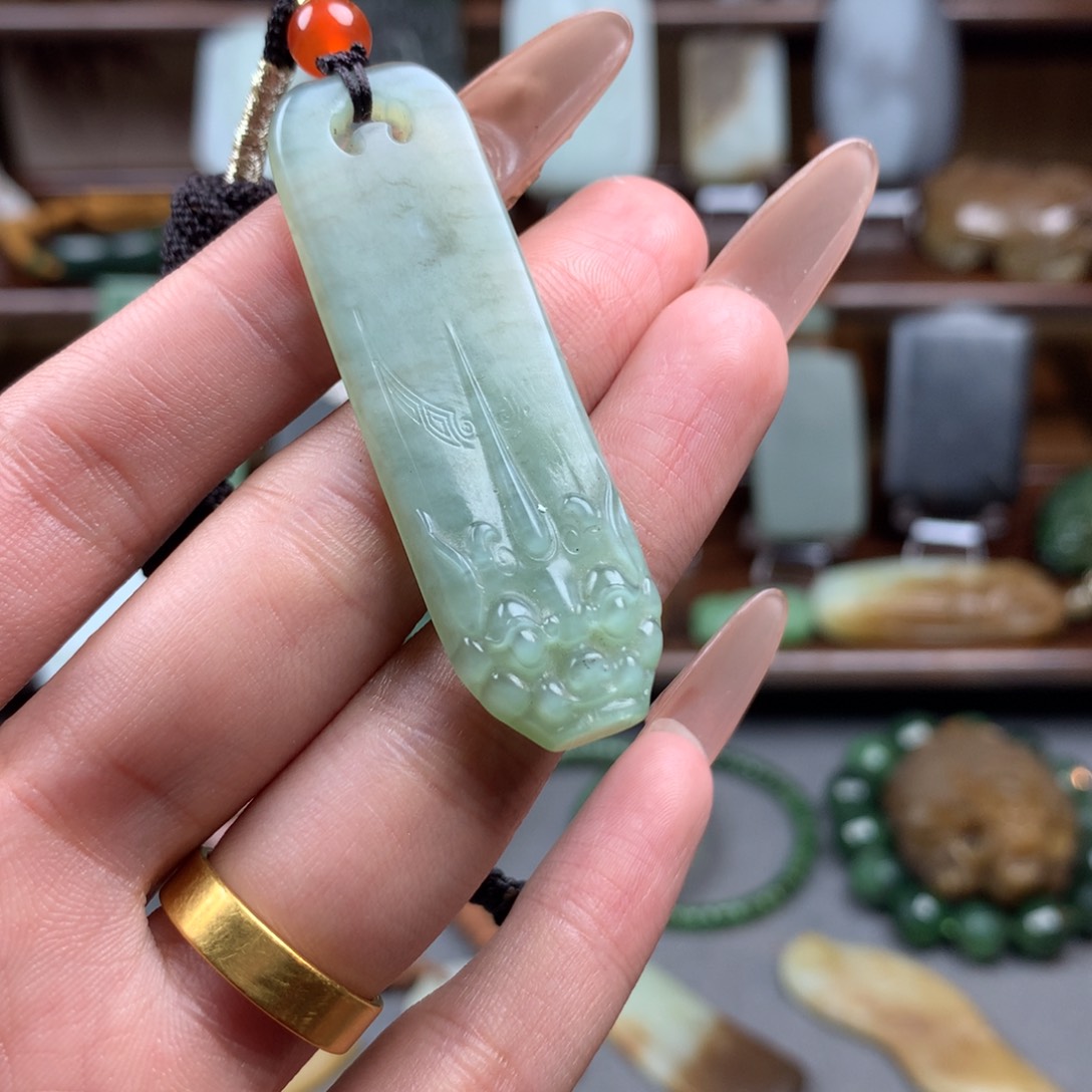 和田玉（糖玉）挂件未镶嵌