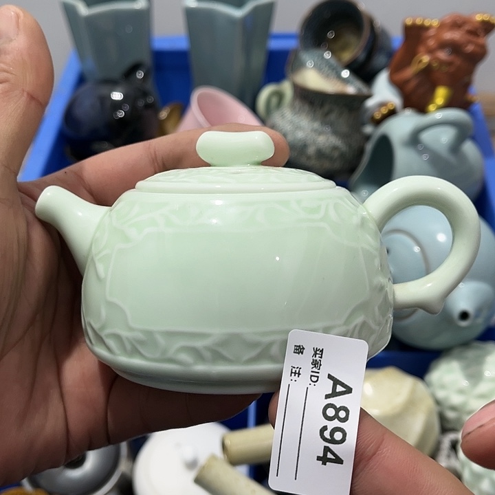 瓷片默认微瑕瓷器、茶具、壶、摆件，介意勿拍 