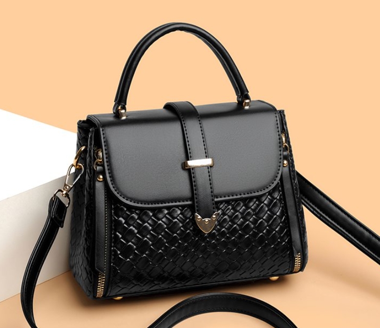 单 2137 编织黑色  高品质女包 （长21宽11高16）