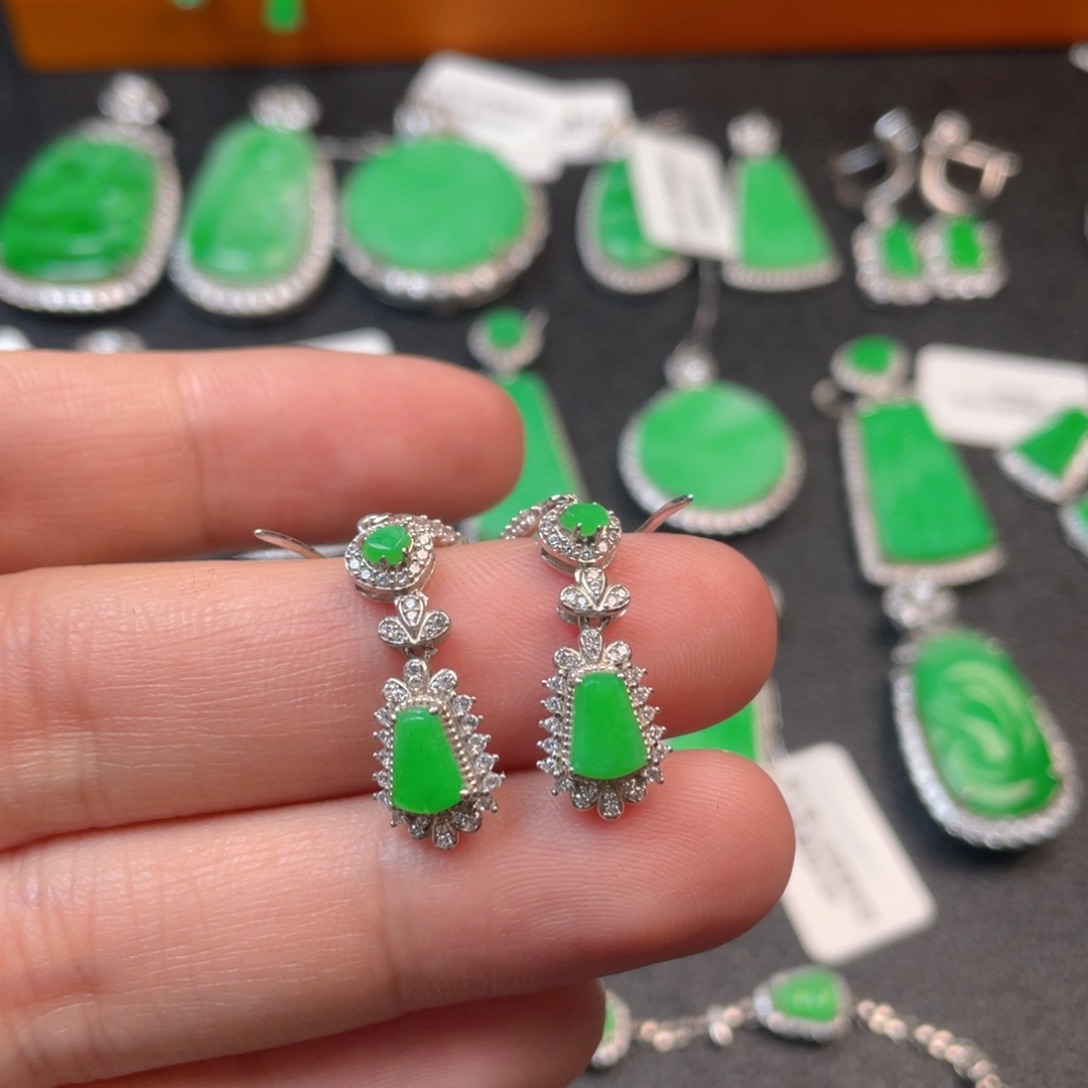 翡翠吊坠(不含链)银S925镶嵌