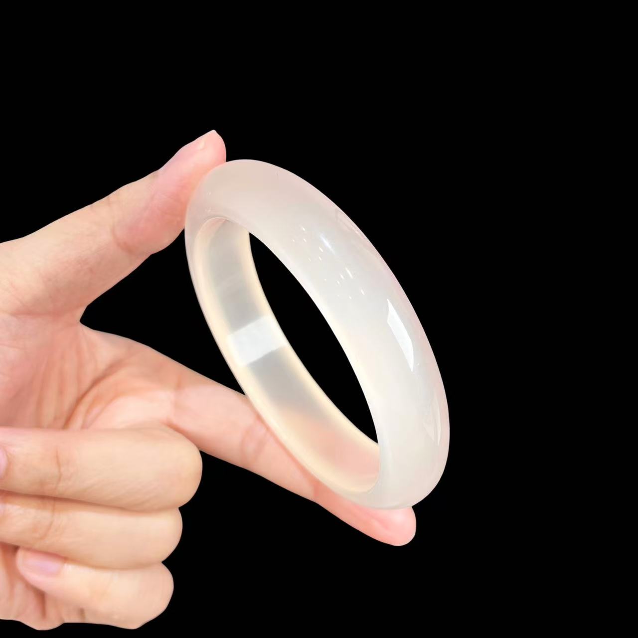 全玉化血L玉宽版玉镯（57-65） A46-26