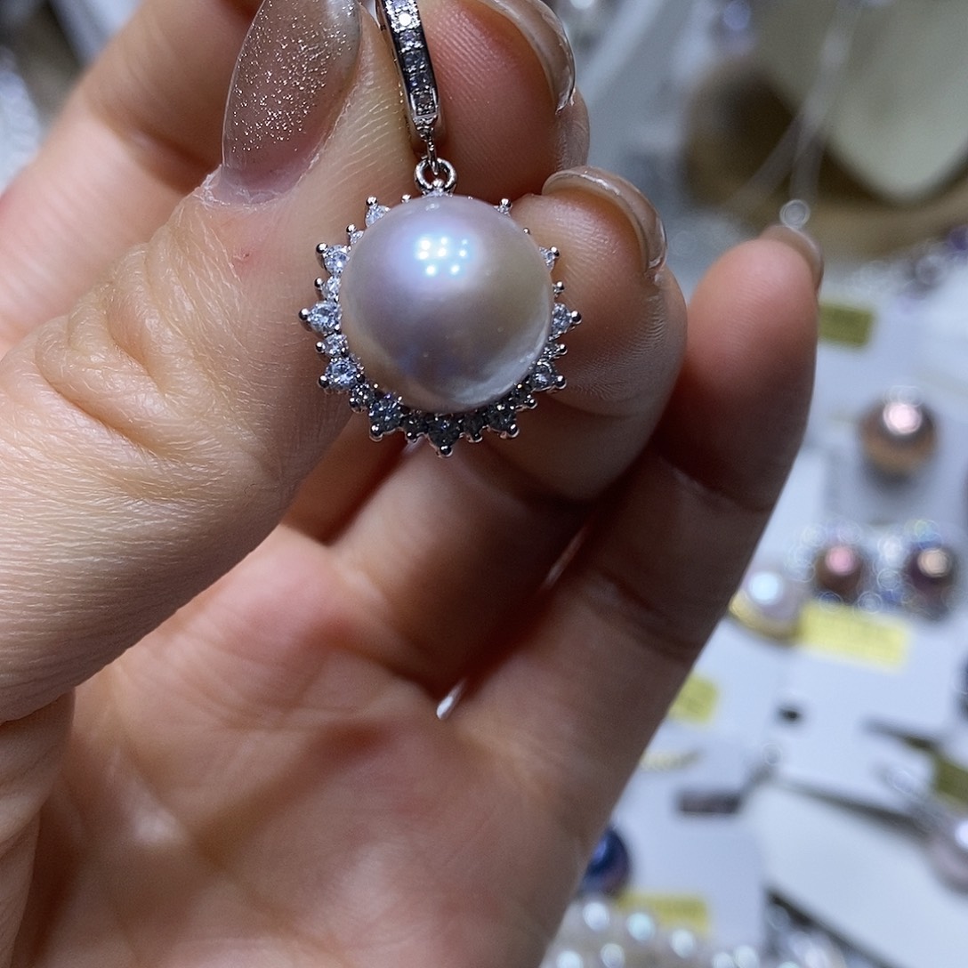 淡水珍珠吊坠未镶嵌