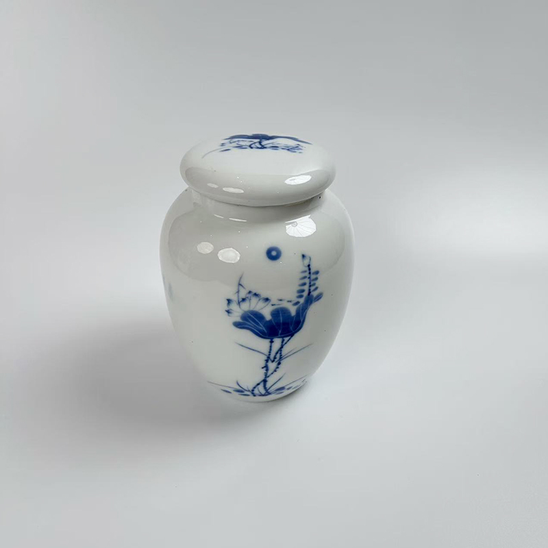 白瓷青花密封醒茶罐茶叶罐