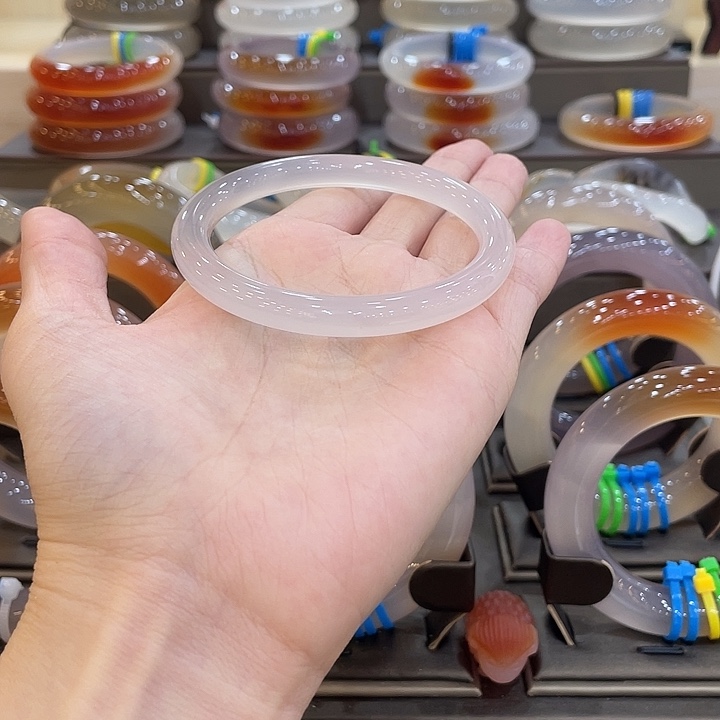 玛瑙/玉髓未镶嵌手镯36