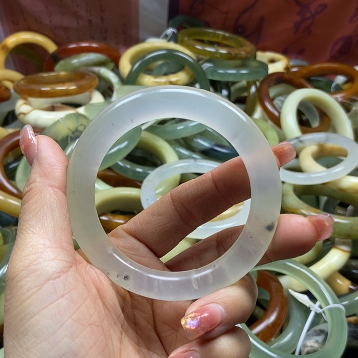 *****蛇纹石玉未镶嵌手镯