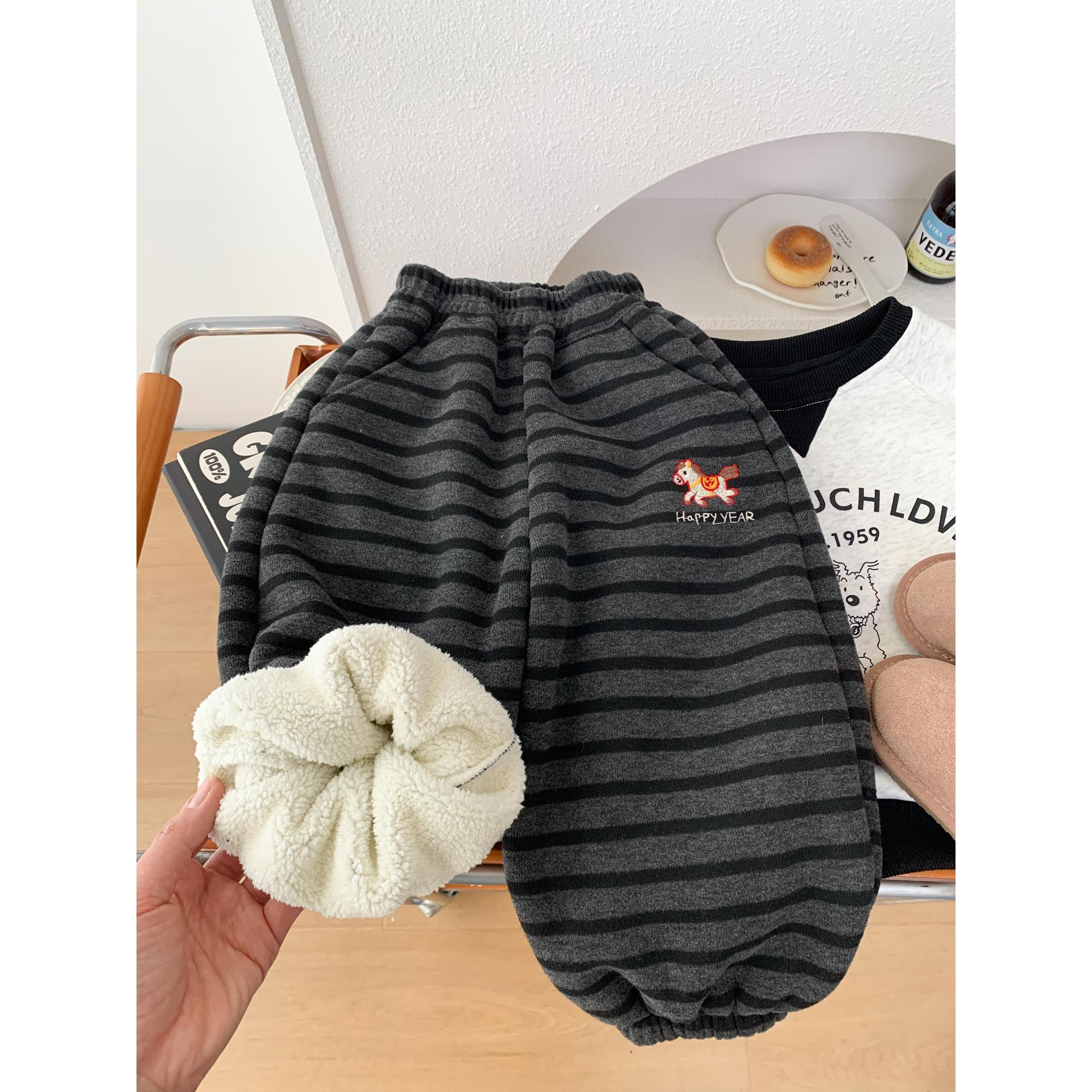 男女童一体羊羔绒卫裤冬季保暖束脚裤儿童洋气条纹灯笼裤加绒长裤