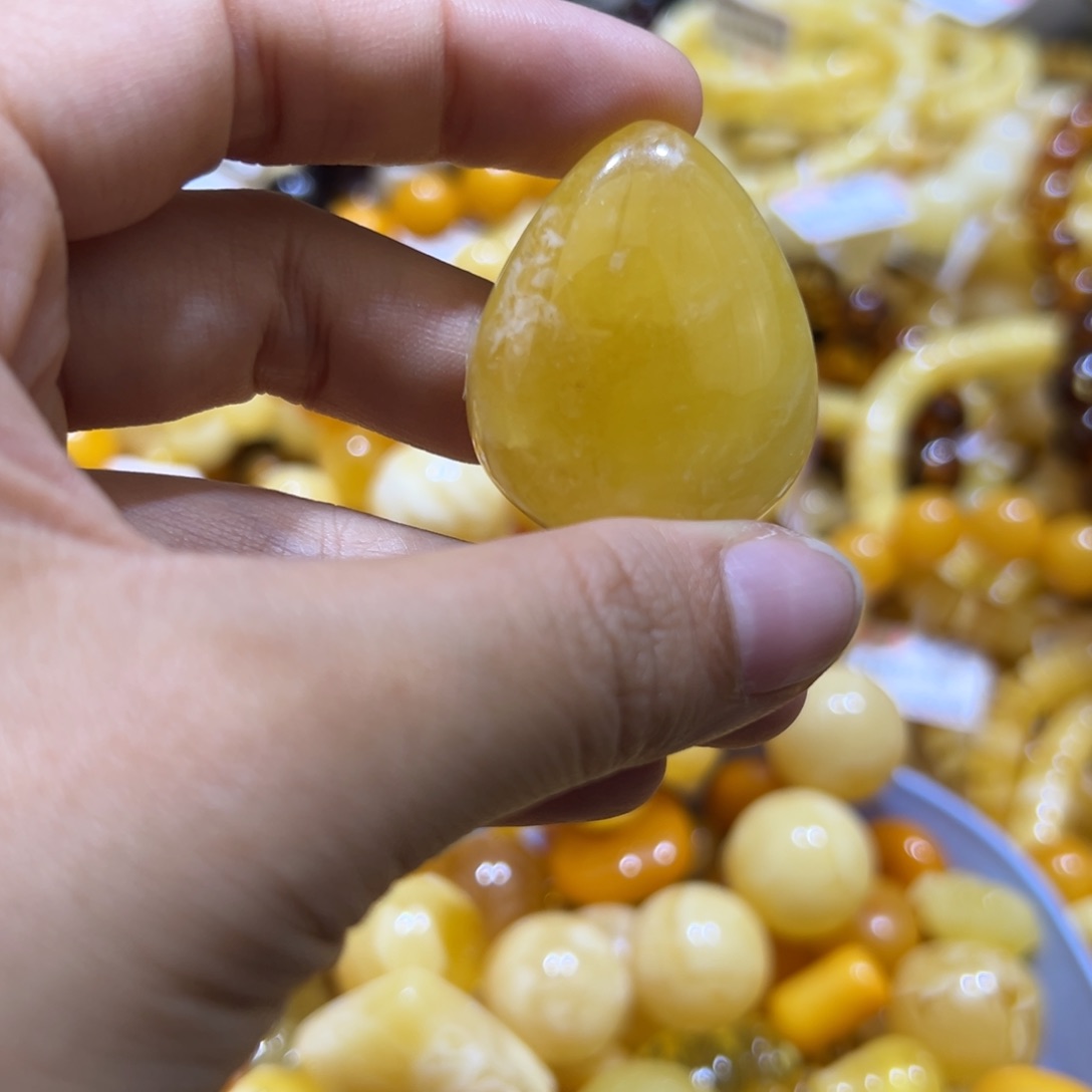 琥珀珠宝奇石未镶嵌