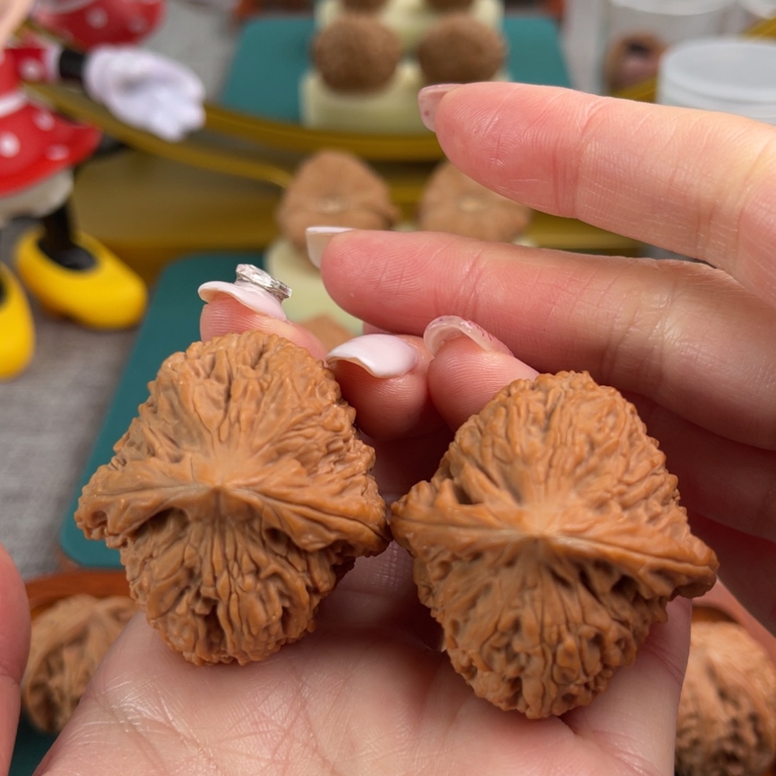 文玩核桃吊坠40南疆石全品 克重46