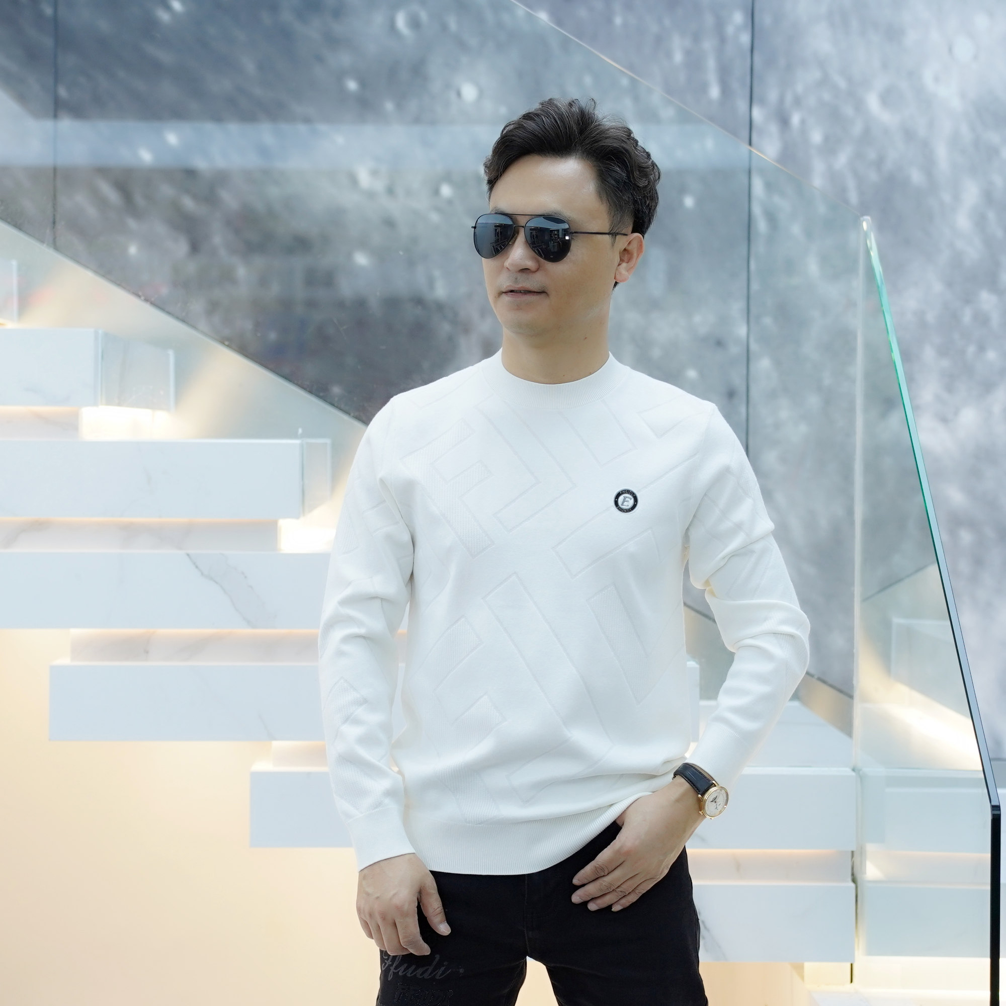 【汇佳服饰】ZB0023-秋季毛线衫轻奢欧版时尚休闲多色微阔潮流圆领