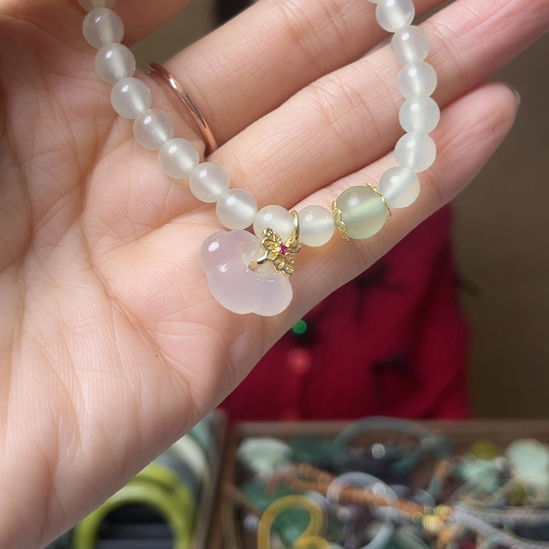 和田玉（糖玉）未镶嵌颈饰