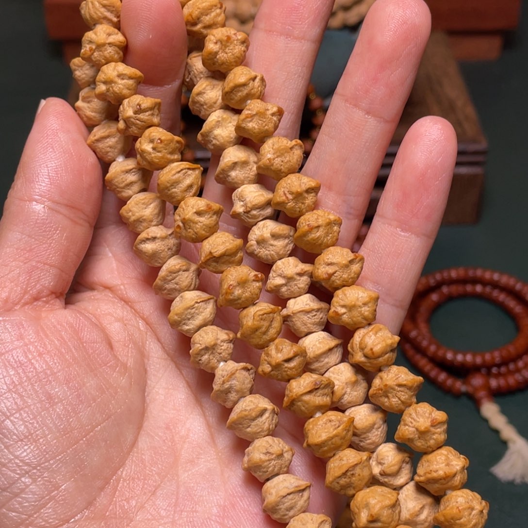 柏香籽/百香籽吊坠猫头鹰手持