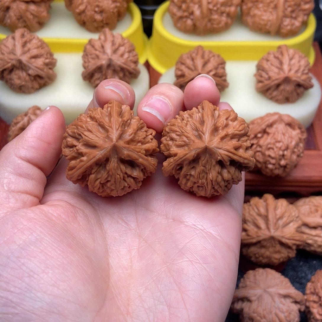 文玩核桃吊坠36文山三棱