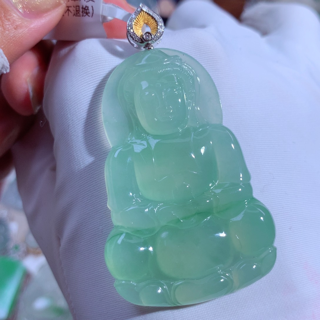 翡翠颈饰18K金镶嵌观音