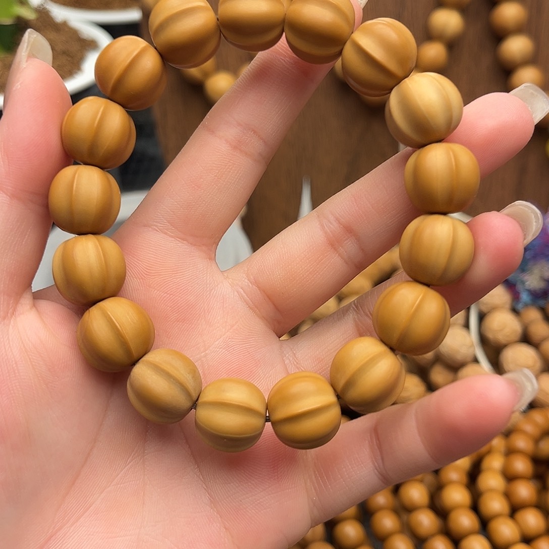硕***咪猴头核桃手串猴头核桃鲨鱼背泛油