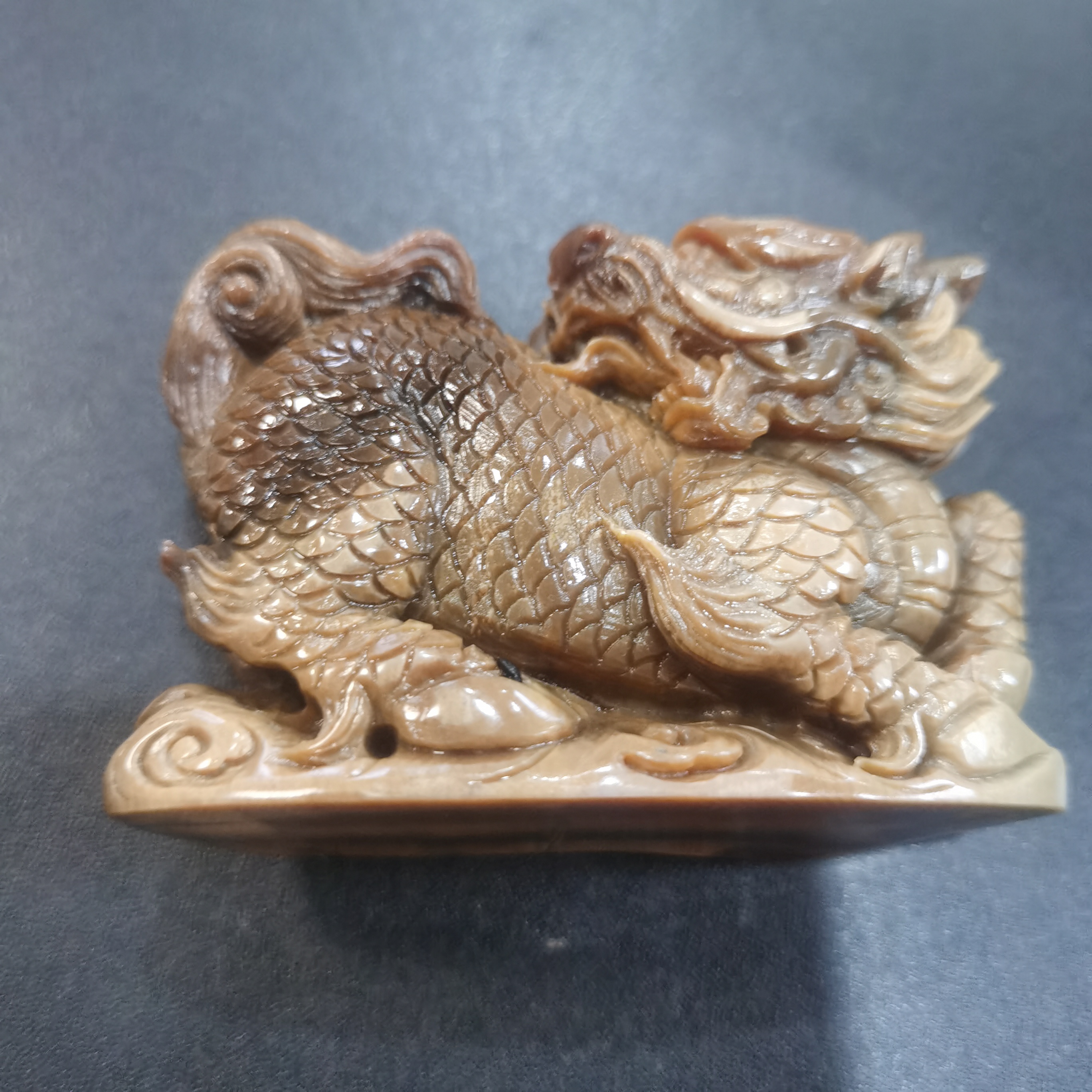 猛犸约137.6克雕刻件ZS29