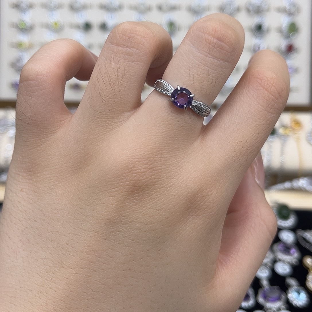 银S925镶嵌紫晶戒指
