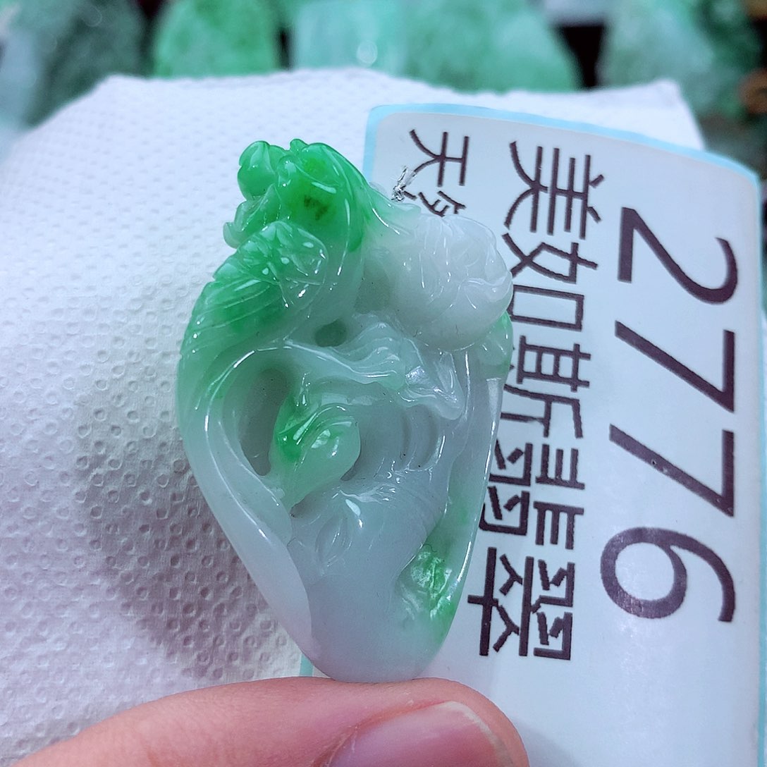 吊坠(不含链)未镶嵌翡翠