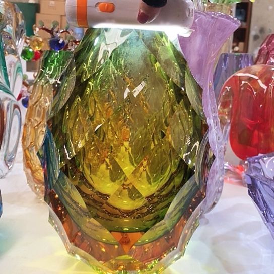 琉璃花瓶高28厘米口径6厘米